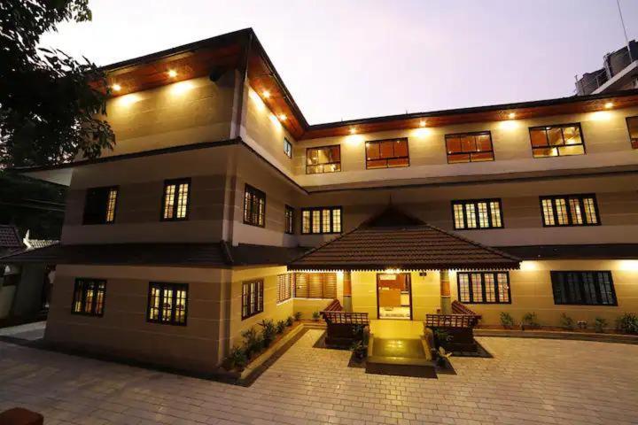 Aarogyamantra Integrated Healing Hotel Kaduturutti Exterior photo